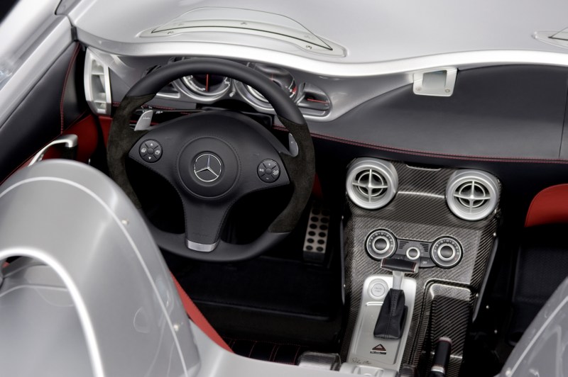 New pictures of the SLR Stirling Moss interior