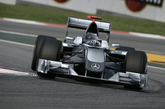 new 2010 f1 team daimler ag is buying majority stake in brawn gp 540x359 New