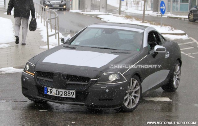 SLK watchers say that although its latest look is reminiscent of the SLS AMG 