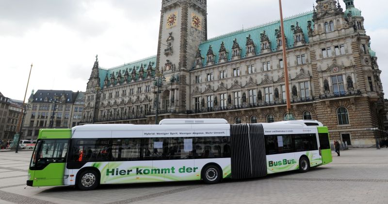 Two Mercedes Benz Hybrid Buses 540x284 Two Mercedes Benz Hybrid Buses to be