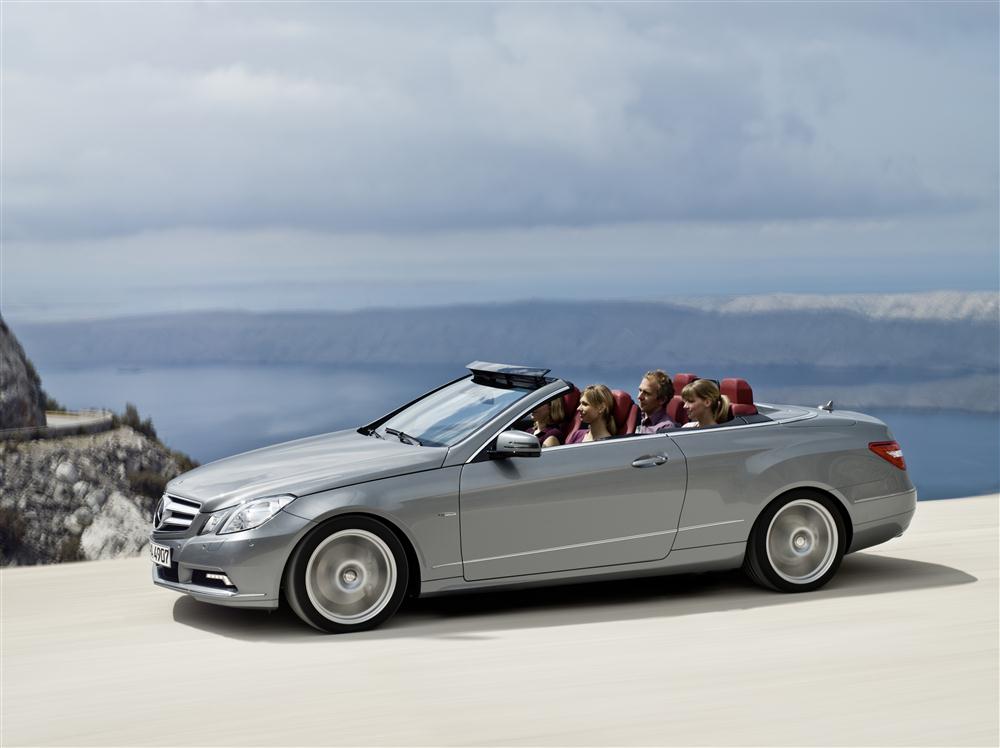  Cabriolet is the latest addition to the successful Mercedes-Benz E-Class 