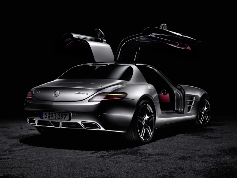 mercedes benz sls amg wins the if product design award 2010 597x447 Mercedes