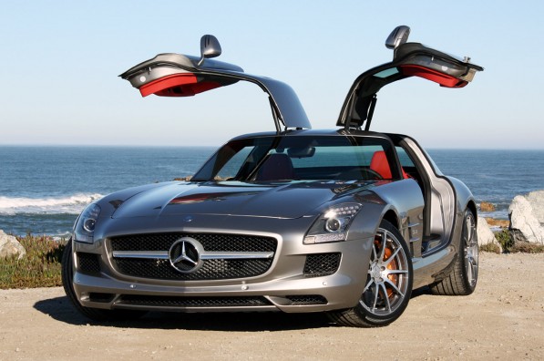 08 mbsls63amgfd 597x396 SLS AMG Design Originally Developed for Dodge Viper