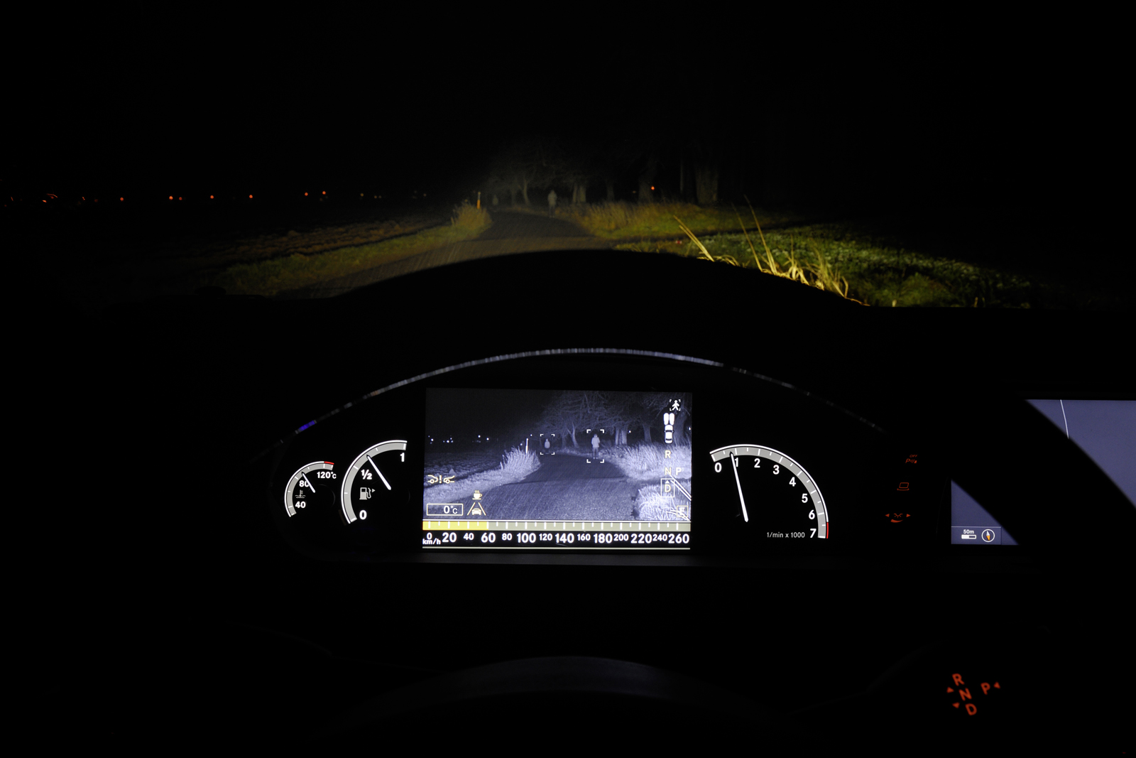 Mercedes night #4