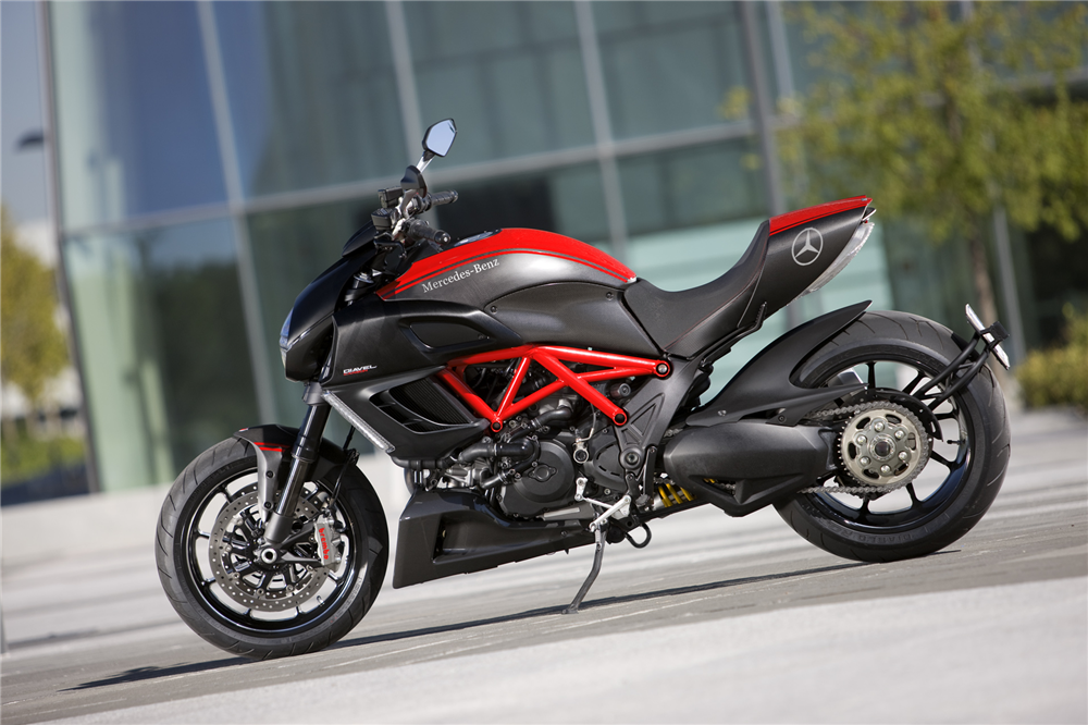 mercedes-benz-ducati-motorc-Custom.png