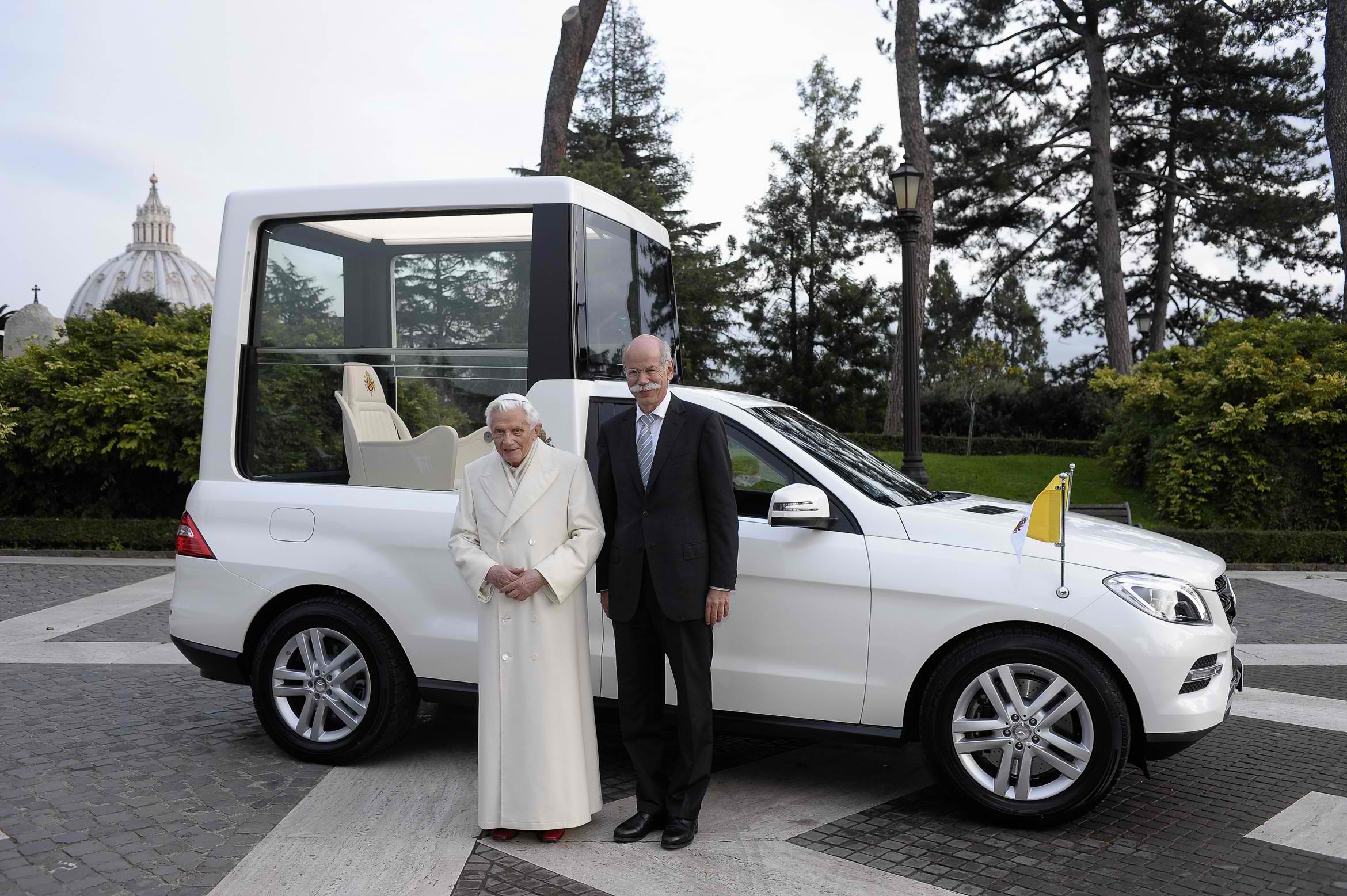 Mercedes pope mobile #1
