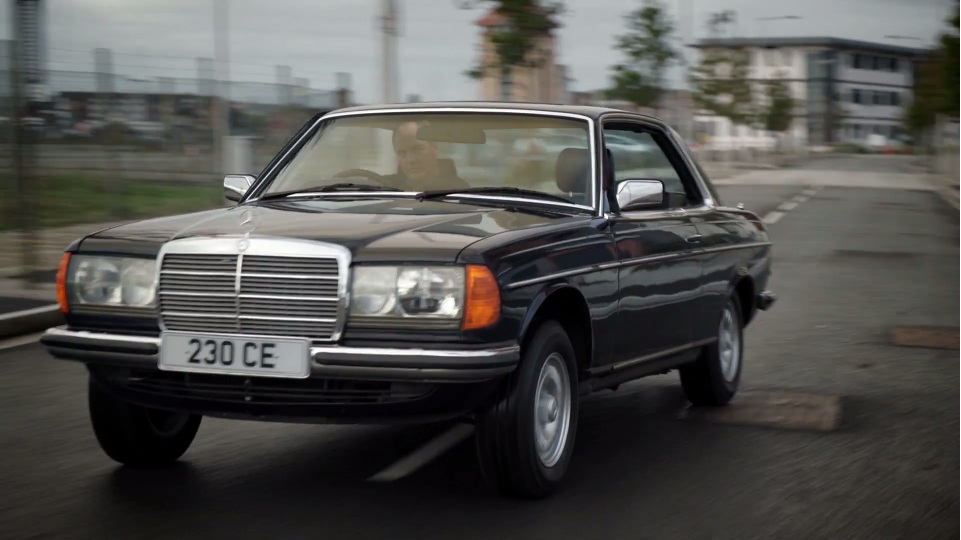 Mercedes benz w123 length #2