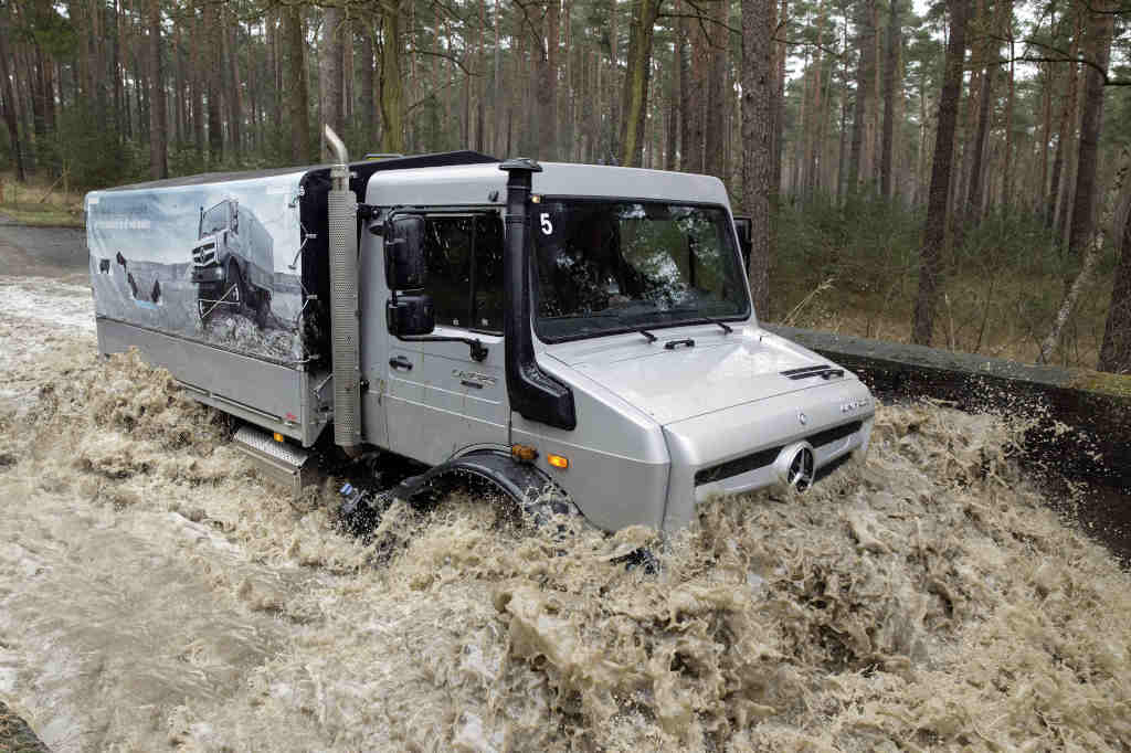 Mercedes benz unimog videos #7