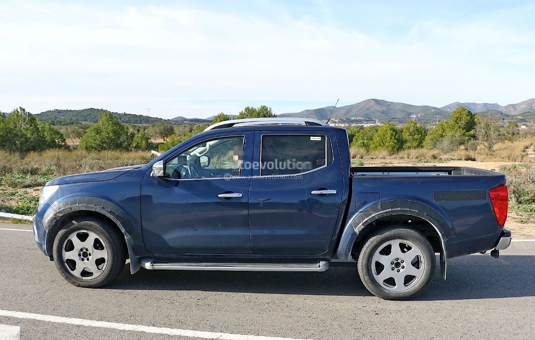 Possible Mercedes-Benz Pickup Mule Spied