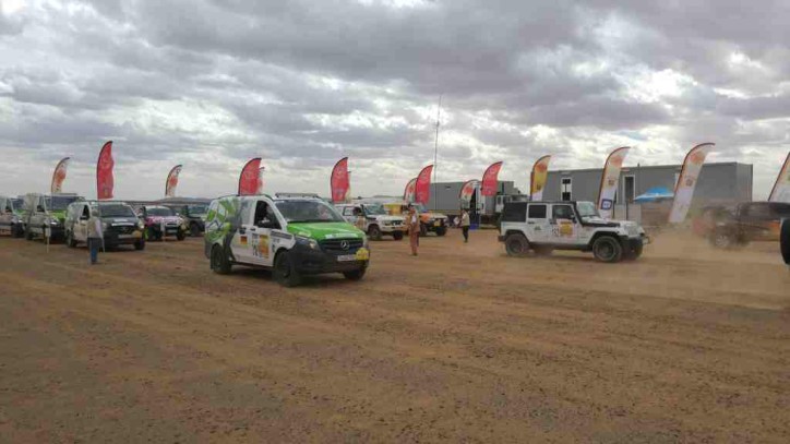 Mercedes-Benz Vans at the Aïcha des Gazelles 2016 start line in Erfoud