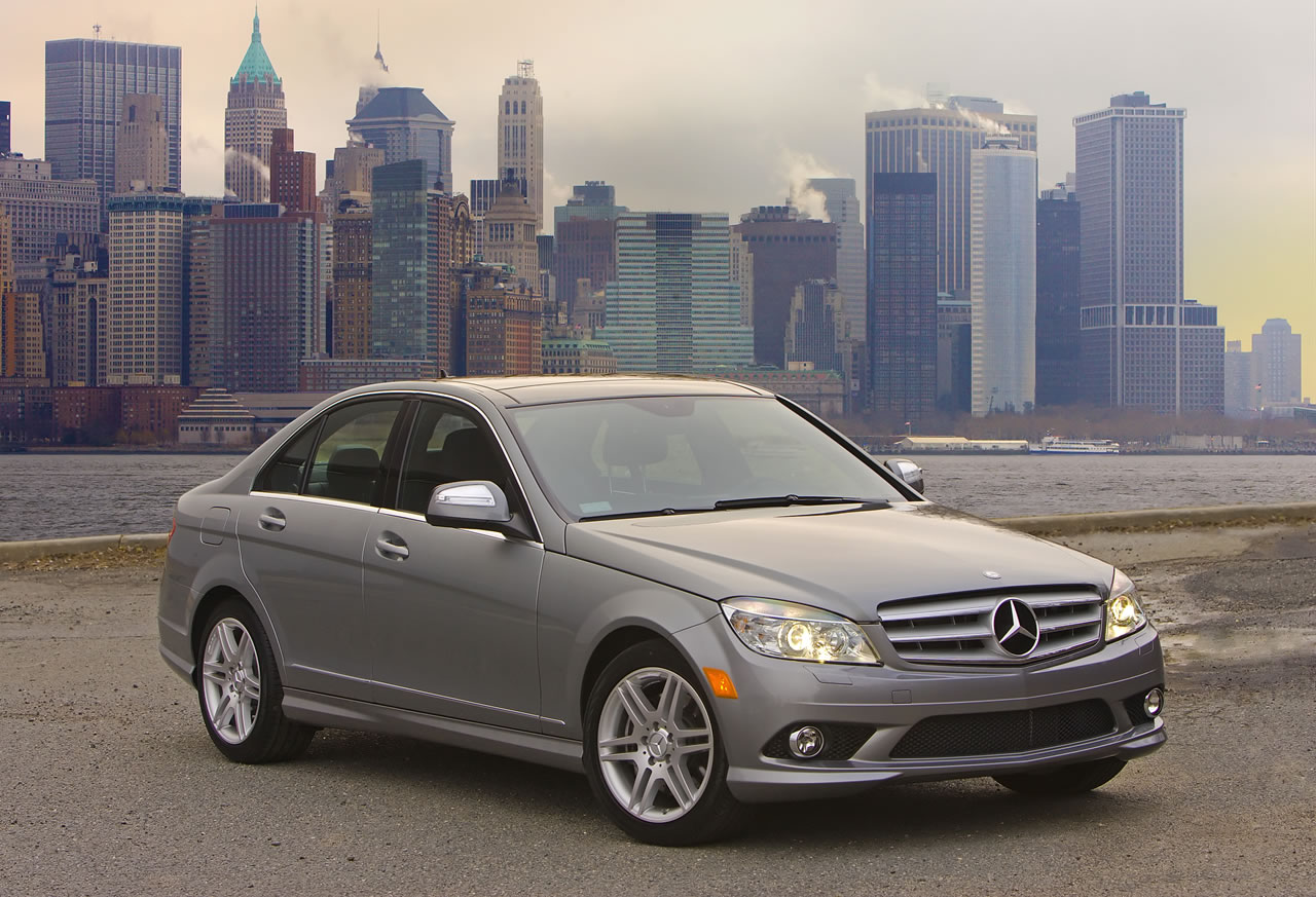 Mercedes-Benz Downshifts To ICEs Amid Stagnating Demand For EVs