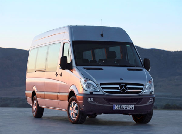 Daimler AG lays the foundation for a van plant in China