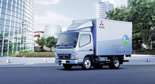 daimler-trucks-sells-500th-hybrid-truck-from-mitsubishi-fuso-in-japan