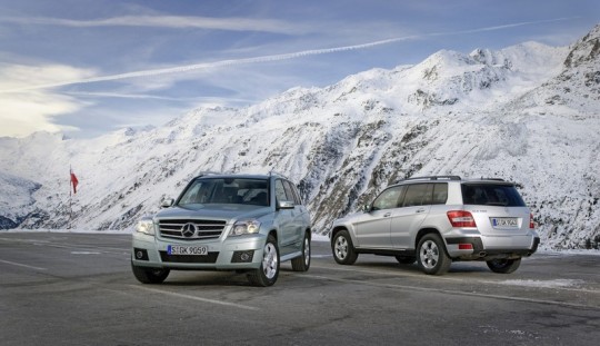 mercedes-benz_glk_winter_driving_fun12