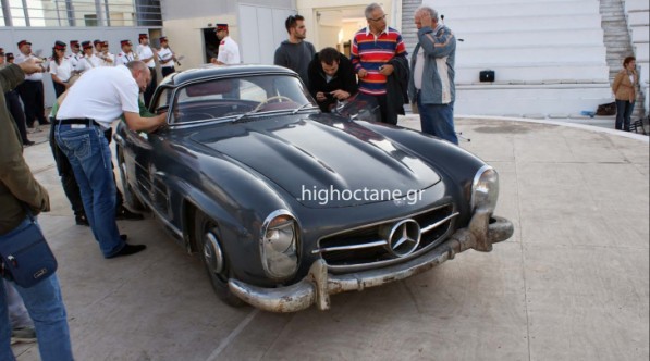 barn-find-1960-mercedes-benz-300-sl-roadster-sells-for-405000-39597_1