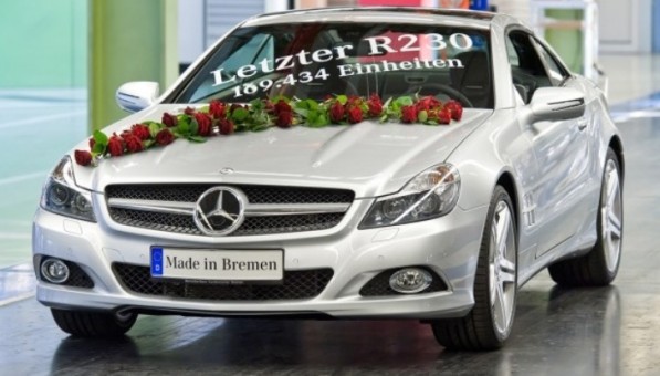 Current Mercedes-Benz SL on the Way to Museum