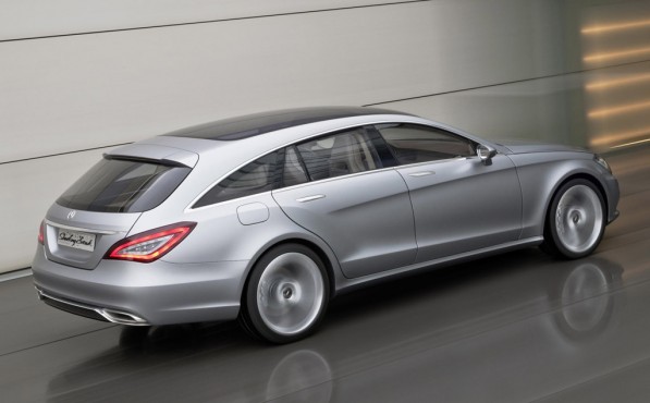 CLS Shooting Brake Spied Testing