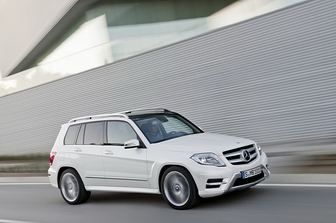 The Updated Mercedes GLK Officially Presented