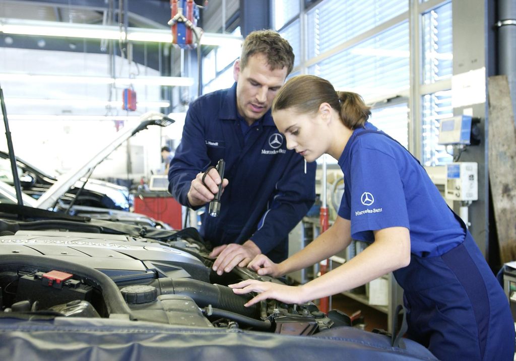 Mercedes-Benz UK Launches Saviour Program to Reduce Write-offs