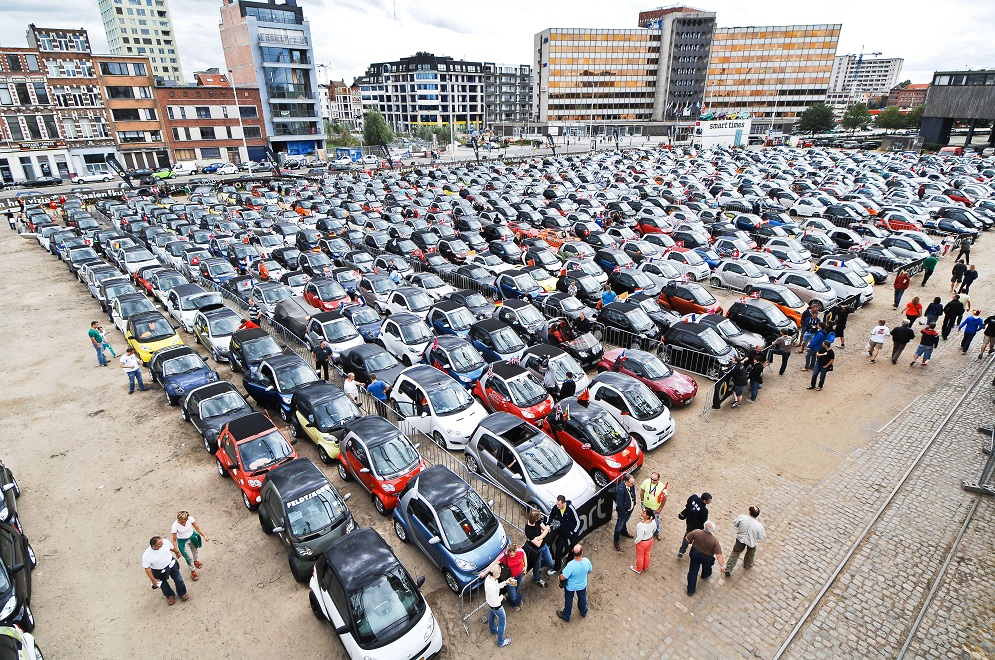 smart times 2012: World Record for Longest smart Parade in Antwerp