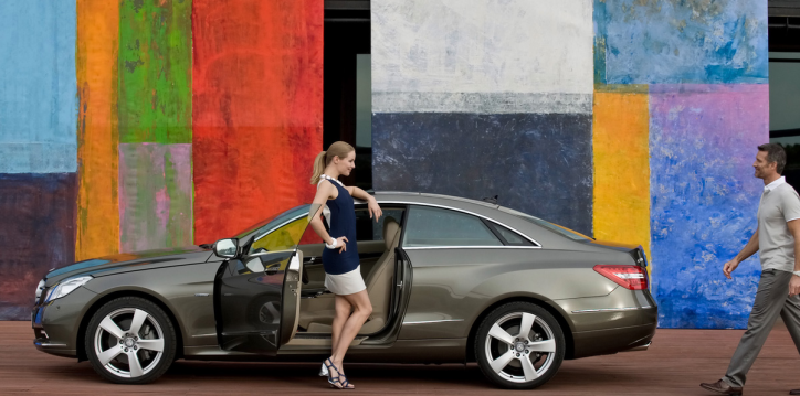 Mercedes-Benz Owners in the UK Can Look Forward to Gender Equality in Insurance Premiums