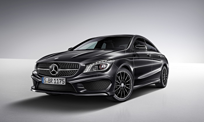 Mercedes-Benz CLA 250 Edition 1 Kosmosschwarz 2013  /  Mercedes-