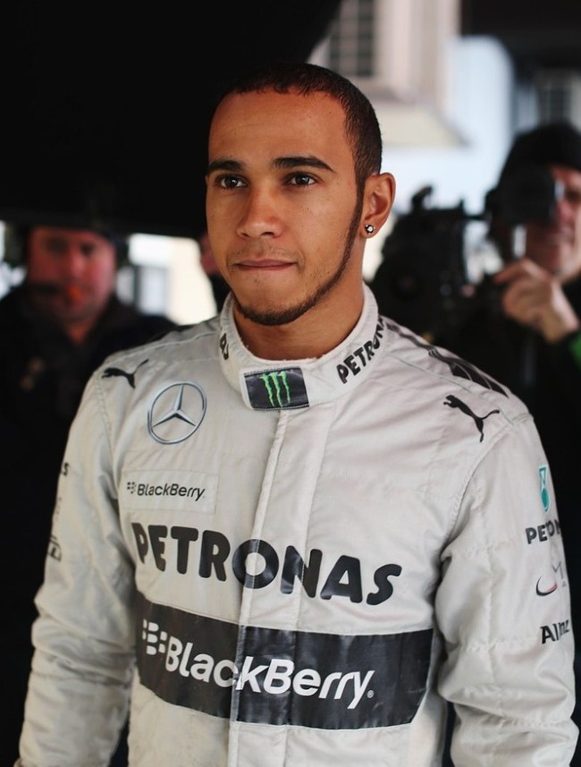 Hill Says Hamilton Won’t Be In The Title Scene This Year