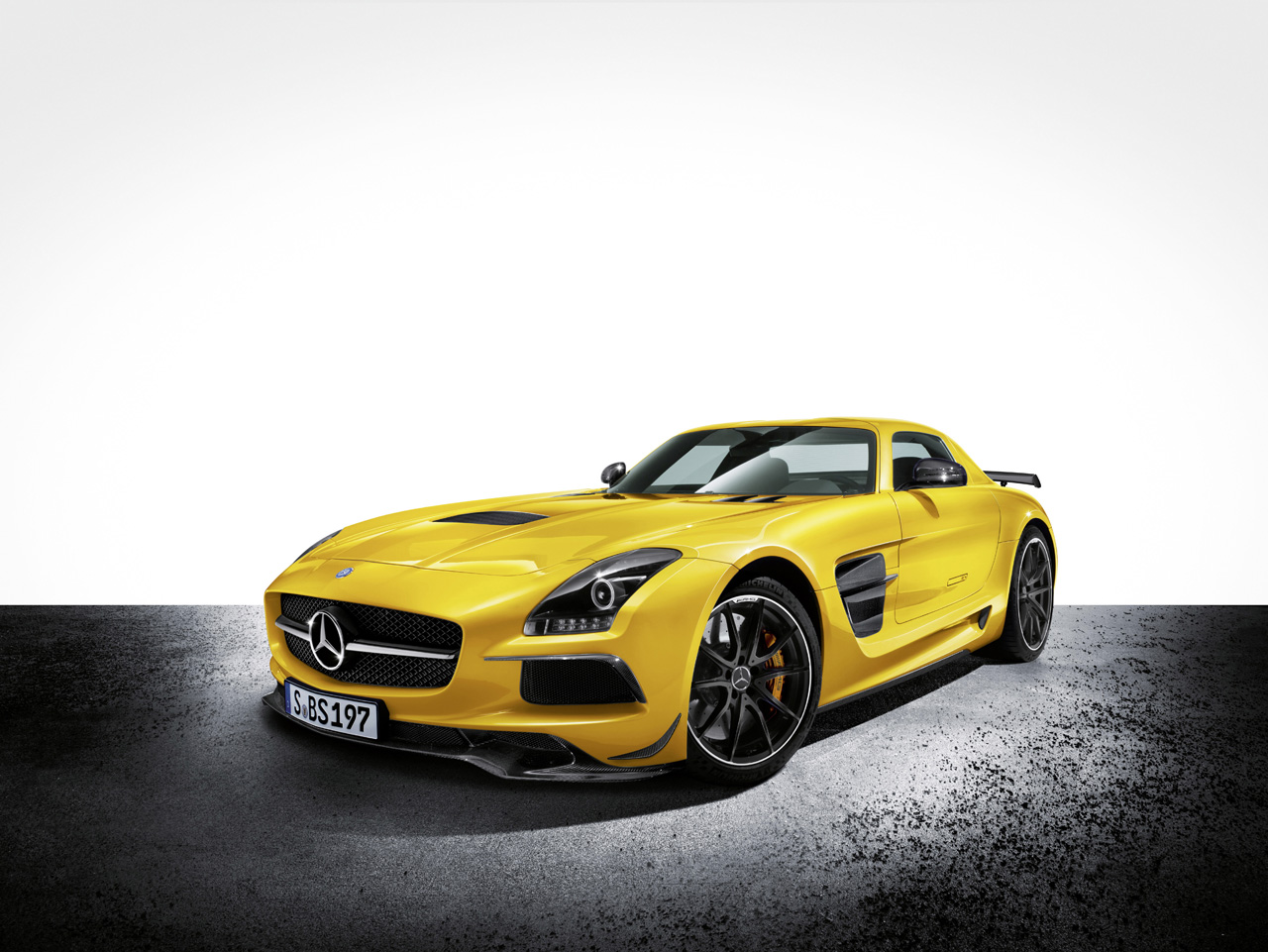 SLS AMG Black