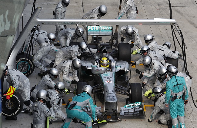 F1 Lewis Hamilton Pit Stop Malaysian Grand Prix