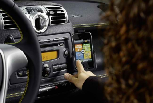 Geneva 2013: smart drive 2.0 App Unveiled
