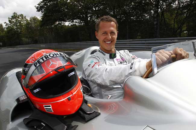 Michael-Schumacher-to-Drive-2011-F1-Car-at-Nurburgring-for-Mercedes-Benz