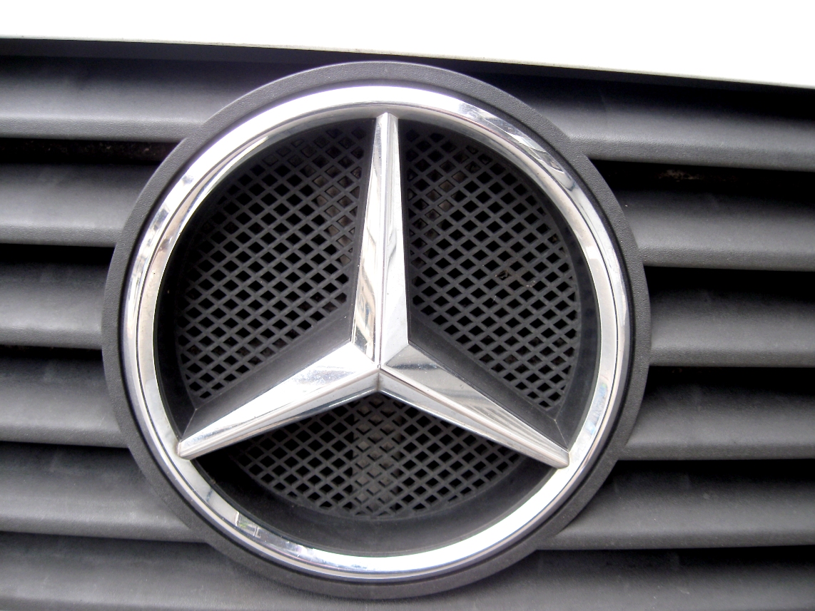 April Sales Of Mercedes-Benz Vehicles Reach Record Highs