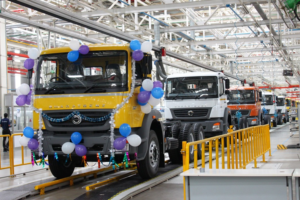 First Production Anniversary Celebrated By Daimler Trucks In India