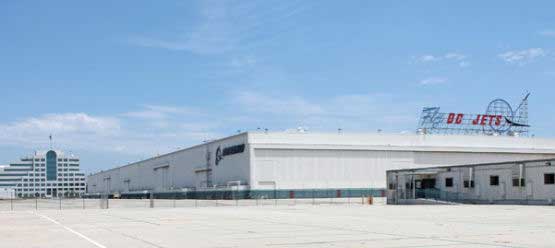 Mercedes-Benz USA Leases 1.1-Million Square-Foot Former Boeing Facility
