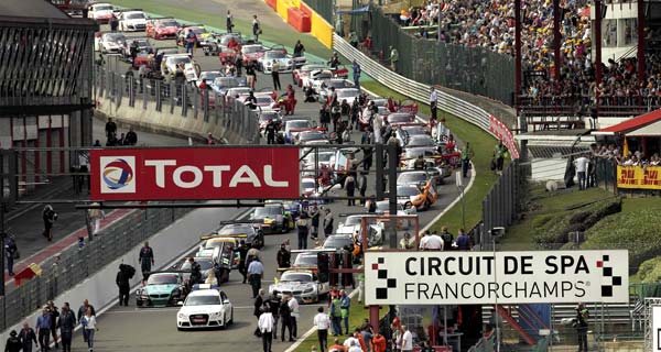 6 SLS AMG GT3 to Compete in Spa-Francorchamps 24-Hour Race