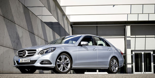 Mercedes-Benz-E-220-BlueTEC-BlueEFFICIENCY