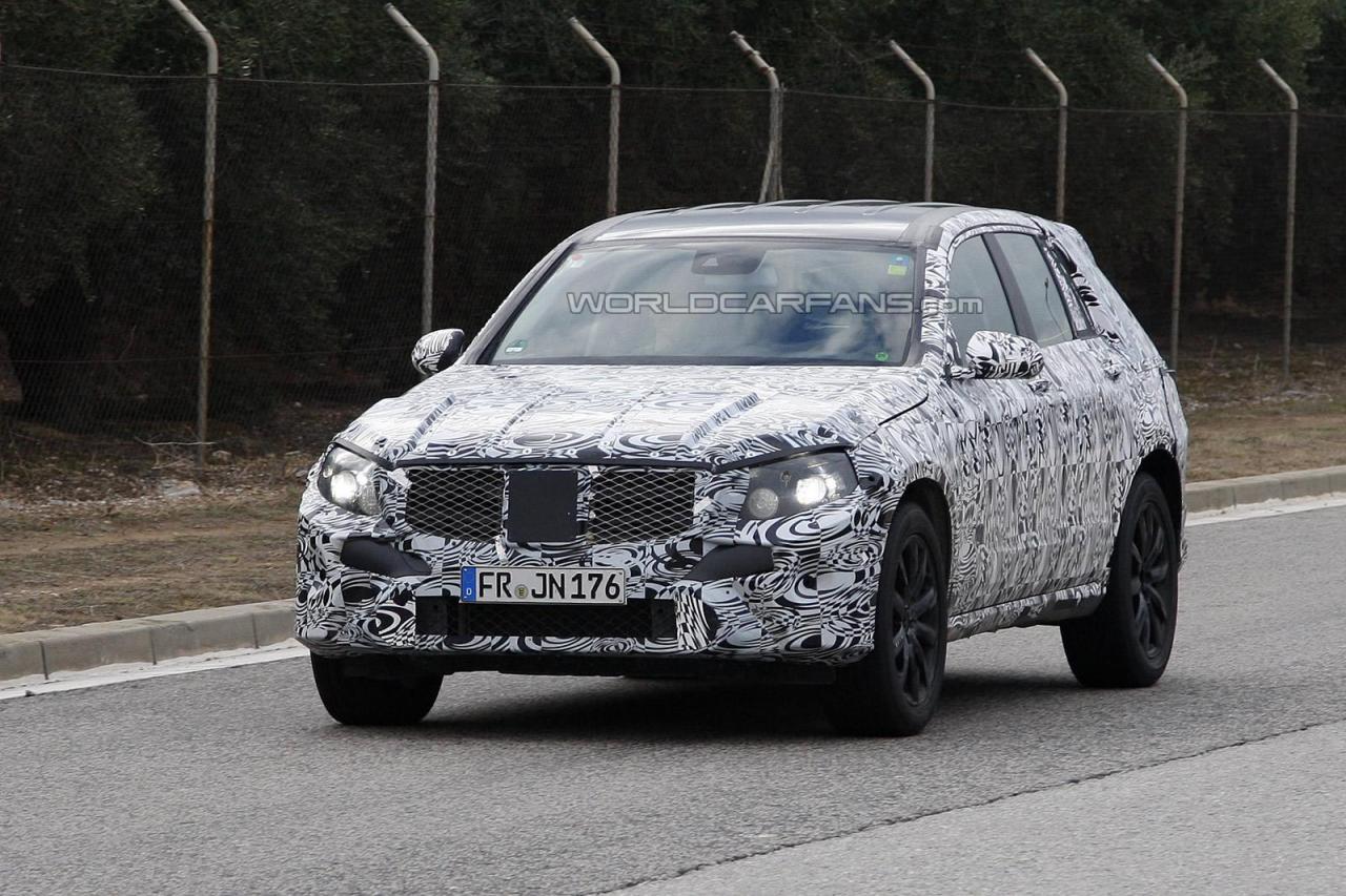 Next-Gen Mercedes GLK Spy Shots Revealed