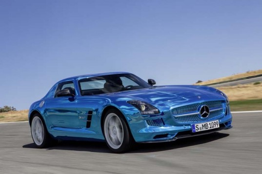 Daimler Focuses on Making “Purring” Sounds for Electric Cars