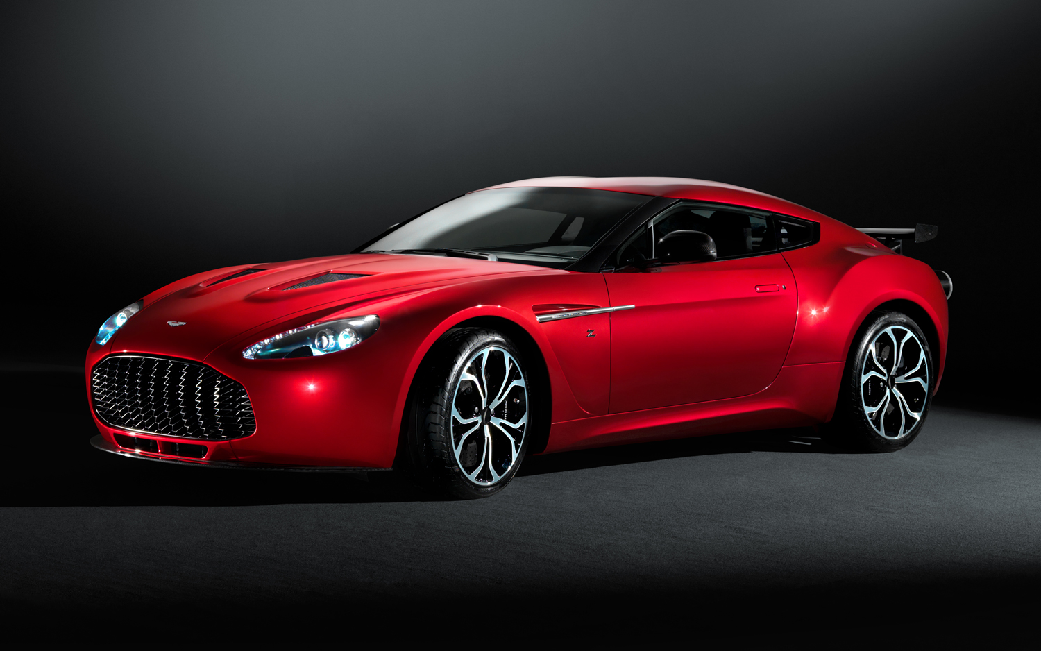 Aston Martin Planning to Make Luxury SUVs Using Mercedes Platform