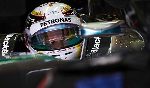 Mercedes-AMG_Lewis-Hamilton_2014_F1-Season