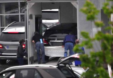 mercedes-benz b-class spy photo (2)