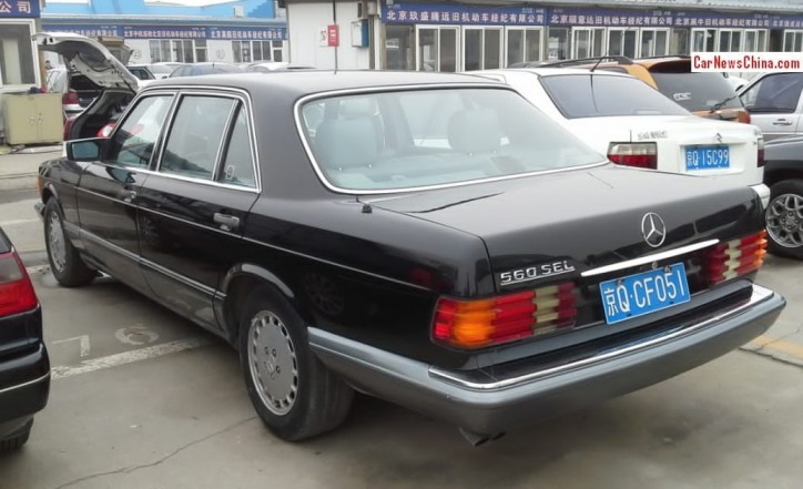 mercedes-benz 560 SEL (1)