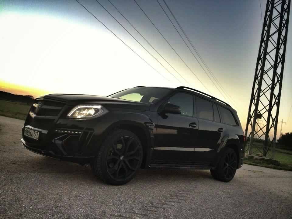 Mercedes Benz черный тонированный