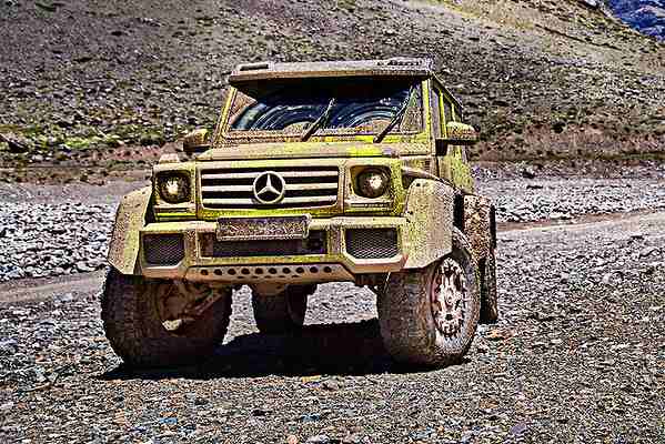 Photos: The Mercedes-Benz G500 4×4² in the Rough