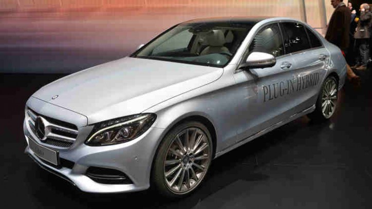 2016 Mercedes-Benz C350e Debuts in the Geneva Motor Show