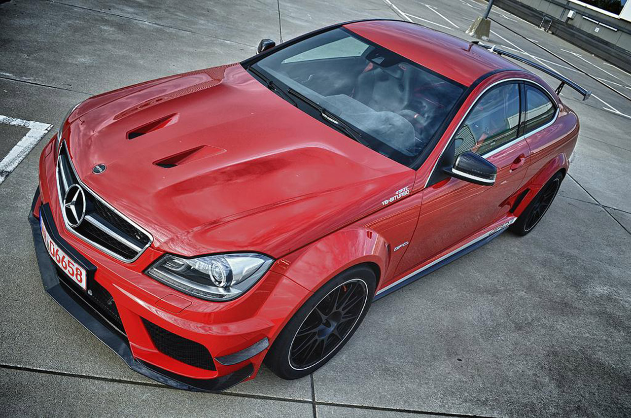 Here's How Mercedes C63 Black Series Sprints