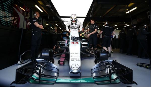 Lewis Hamilton Mercedes F1 2015 Australian Grand PRix