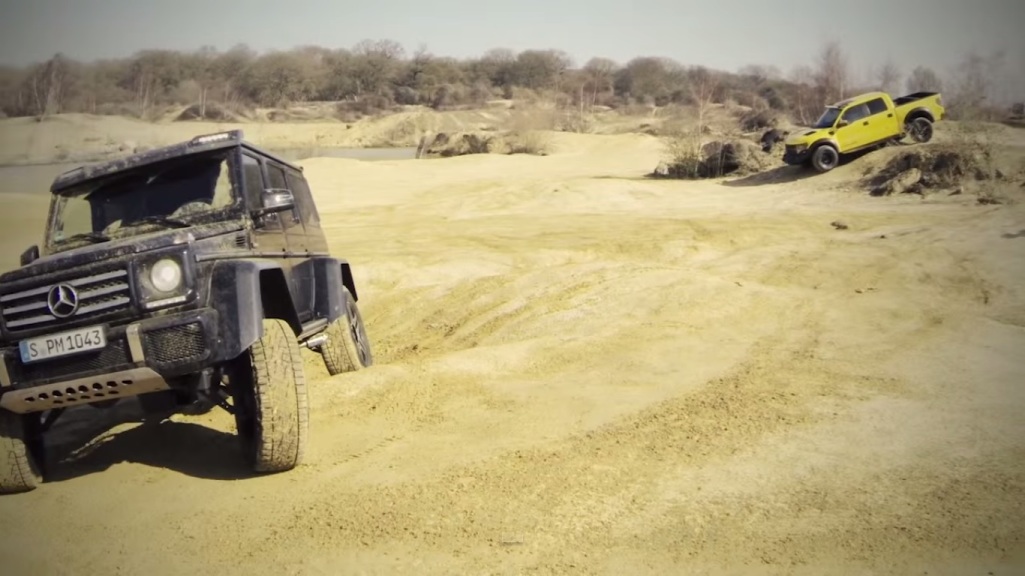 Mercedes-Benz G500 4x4 Goes Up Against Velociraptor 