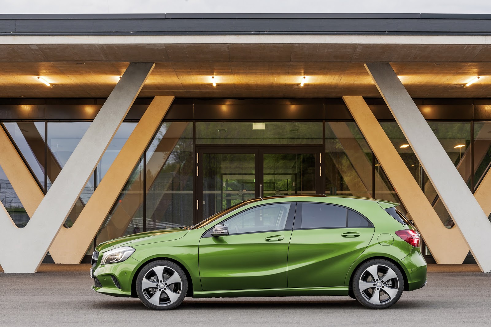 Mercedes a200 РјРёРЅРёРІСЌРЅ
