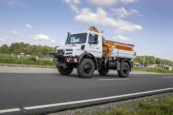 Mercedes-Benz Unimog (1)